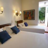 Triple Room with Terrace