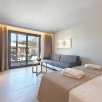 Double Room with Extra Bed (3 Adults)