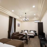 Deluxe Family Room