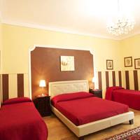 Quadruple Room with Private External Bathroom