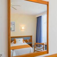 Double or Twin Room with Sea View