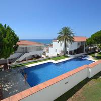 Luxury Three-Bedroom Apartment - De la Bufera 606 –B2-4 
