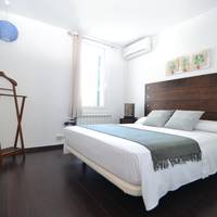 Two-Bedroom Apartment with Sea View - Joan Salvat Papasseit 111 – B5