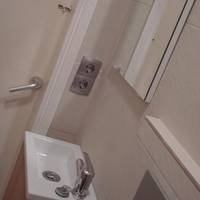 Budget Single Room with Shared Bathroom