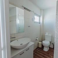 Family Apartment - Split Level (2 Adults + 2 Children)