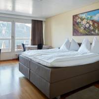 Economy Double Room with Balcony and Lake View