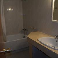 One-Bedroom Apartment (4 Adults)