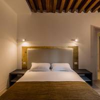 Deluxe Two-Bedroom Apartment