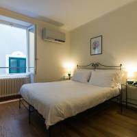 Double Room with Street View