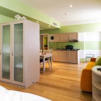 Studio 2 (4 Adults)