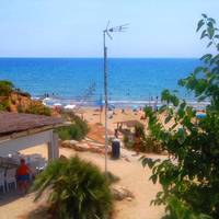 Apartment with Sea View and Garden