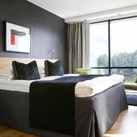 Double or Twin Room with Park View