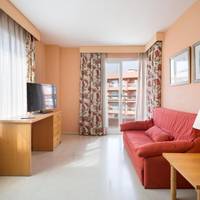 One- Bedroom Apartment with Lateral Sea View (2 Adults + 1 Child)