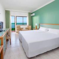 Double or Twin Room with Seafront View