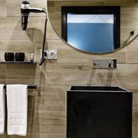 Double or Twin Room - Free Parking
