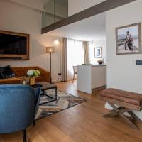 Premium Deluxe Suite