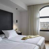 Standard Double or Twin Room (1-2 Adults)