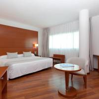Queen Suite with Spa Bath