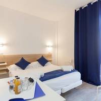 Double Room with External Private Bathroom