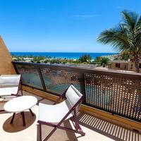 Junior Suite with Sea and Pool View
