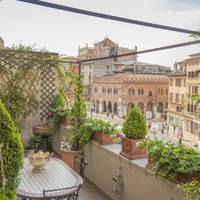 Superior Two-Bedroom Apartment with Terrace and Spa Bath