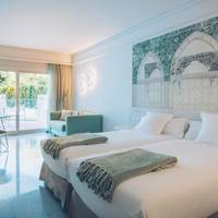 Twin Room with Access to Shared Hot Tub