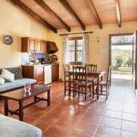 Superior One-Bedroom Apartment