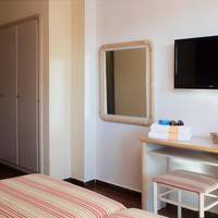 Triple Room (3 Adults)