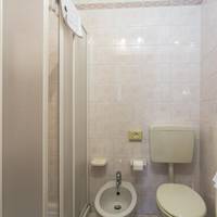 Double or Twin Room with Shower