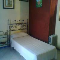 Single Room with Shared Bathroom