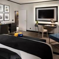 The Level Connecting Family Room (2 Adults + 1 Child)