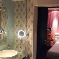 Queen Room with Spa Bath