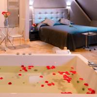 Queen Room with Spa Bath