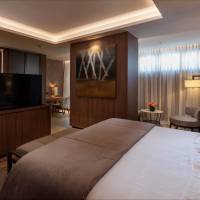 Suite with Spa Access