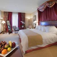Club King Dali Suite with Castellana View