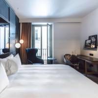 Premium Room with Balcony and Square View