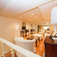 Apartment (10 Adults)