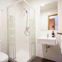 Three-Bedroom Apartment (Laraña 5.4)