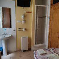 Standard Single Room with Shared Bathroom