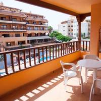 Superior One-Bedroom Apartment with Pool View (3 Adults)