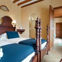 Standard Twin Room with Garden View