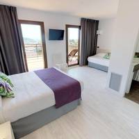 Superior Double Room (2 Adults + 1 Child)