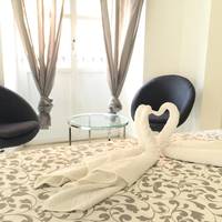 Deluxe Double Room with Balcony and Shared Bathroom
