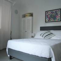 Double Room with French Bed and Balcony