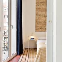 One-Bedroom Apartment with Balcony 2.1