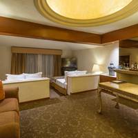 Master Suite Two Beds