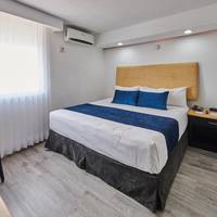 Superior Room King Bed - Non Smoking