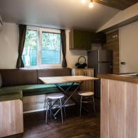 Luxury Mobile Home (5 Adults)