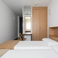 Basic Studio (2 Adults)