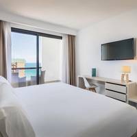 Superior Double or Twin Room with Lateral Sea View